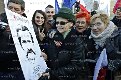 Gdańsk. Plac Solidarności. Wiec poparcia dla Lecha...
