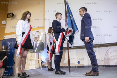 Uroczystość nadania Uniwersyteckiemu Liceum Ogólnokształcącemu...