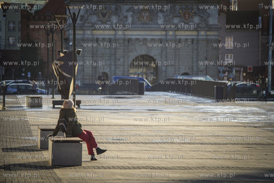 Gdańsk, Forum Gdańsk. Łapanie porannych promieni...