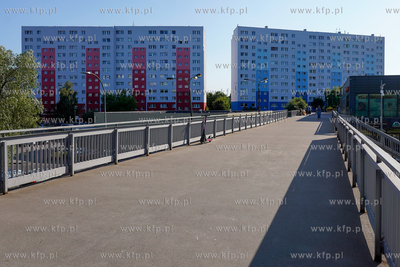 Gdańsk, Suchanino. Kładka dla pieszych nad ul. Powstańców...