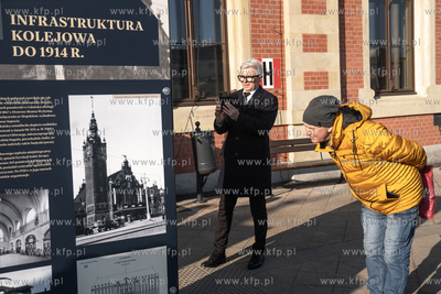 Plac przed Dworcem Głównym PKP w Gdańsku. Otwarcie...