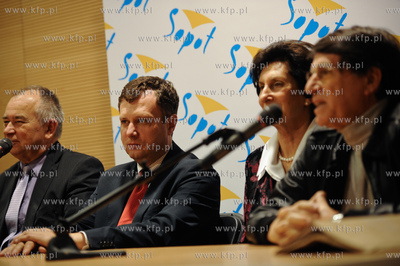 Gdansk. Ergo Arena.Konferencja prasowa Delegacji Miedzynarodowej...