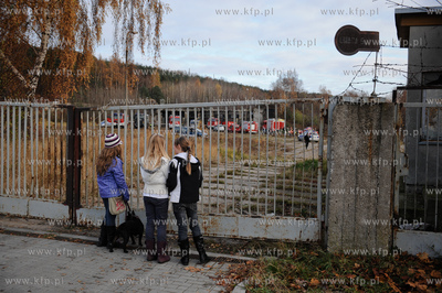 Gdynia. Obluze. Zawalenie stropu magazynu przy ulicy...