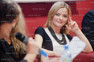 Gdansk. Biblioteka Manhattan w CH Manhattan. Promocja...