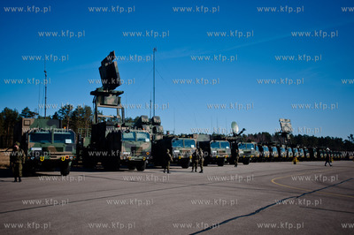 Siemirowice. 44 Baza Lotnictwa Morskiego. Wizyta premiara...