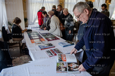 Restauracja Gryf w Zukowie. Promocja albumu Zukowo.
25.10.2014
fot....