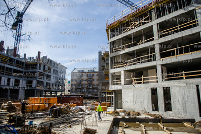 Gdynia. Budowa kompleksu mieszkalno-uslugowego Baltiq...