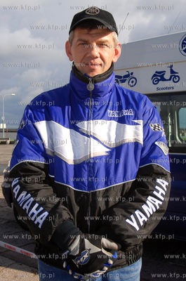 Gimnazjum nauki jazdy na skuterach rozpoczelo zajecia...