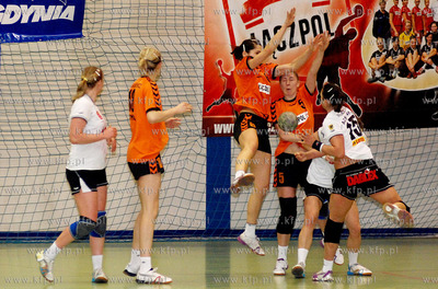 Rumia Mecz ekstraklasy w pilce recznej kobiet K.S....