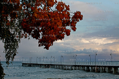 Sztorm na Baltyku. Gdynia Orlowo, Molo. 13.10.2009...