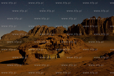Wadi Rum Jordania NZ Pustynia Wadi Rum. 04.11.2009...
