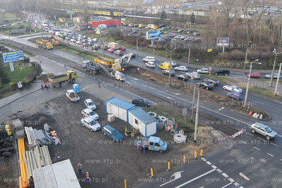 Poczatek przebudowy ukladu drogowego Wezel Sw. Maksymiliana...