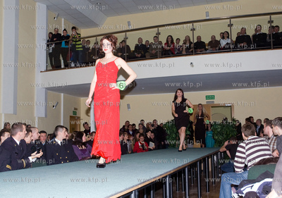 Wybory Miss Akademii Marynarki Wojennej w Gdyni. 26.11.2010...