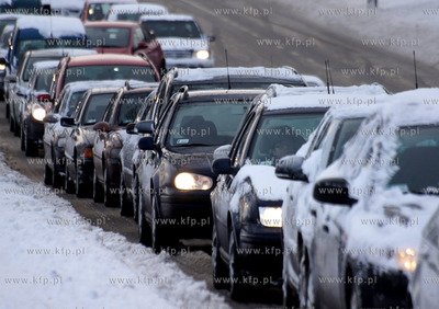 Po obfitych nocnych opadach sniegu, Gdansk byl przejezdny....