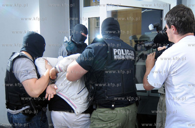 Funkcjonariusze z Gdyni wraz z policjantami z woj....