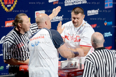 Gdynia. Hala widowiskowo - sportowa. Mistrzostwa Swiata...