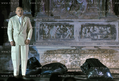 Centrum Swietego Jana Gdansk. Metropolia jest OK. Teatr...