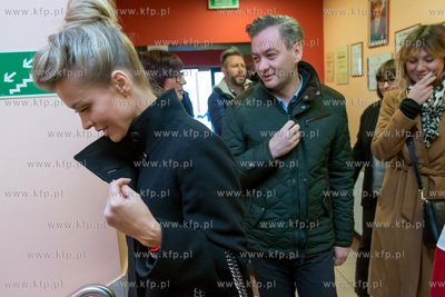 Joanna Krupa i prezydent Slupska Robert Biedroń uczestniczyli...