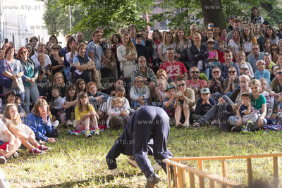 Gdańsk. Festiwal teatrów Ulicznych FETA. Dansk Rakkerpak...