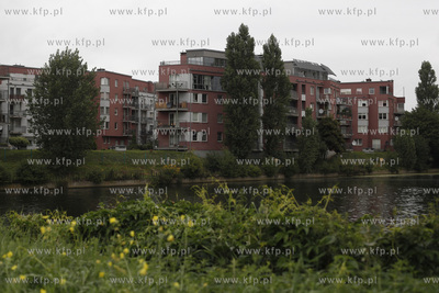 Gdansk. Kamienice Invest Comfort nad Motlawa.
20.08.2013
fot....