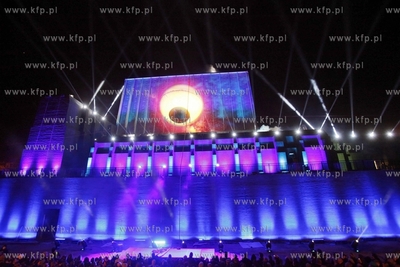 Pierwsze Publiczne Otwarcie Dachu Teatru Szekspirowskiego...