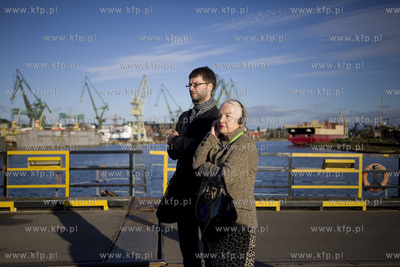 Spacer po Stoczni Gdańskiej w godzinie rozpoczęcia...