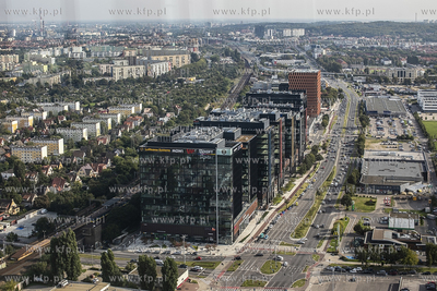 Widok z Olivia Star. Gdańsk Przymorze. Biurowce Alchemia.
15.09.2020
fot....