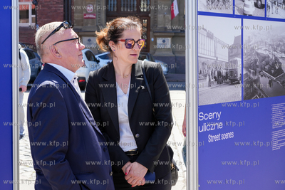 Plac między Katownią a Bramą wyżynno. Otwarcie...