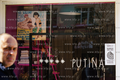 Gdynia, ul. Świętojańska , Sklep artystki Marty...