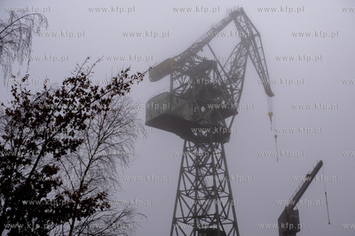 Mglisty dzień w Gdańsku. 02.01.2023 / fot. Anna Rezulak...