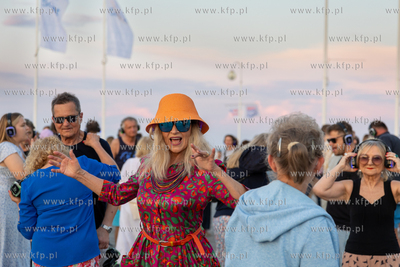 Sopot. Molo. Dni Kurortu w Sopocie. Nz. Silent disco....