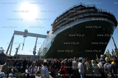 Ostatnie wodowanie w Stoczni Gdynia SA. 196-metrowy...