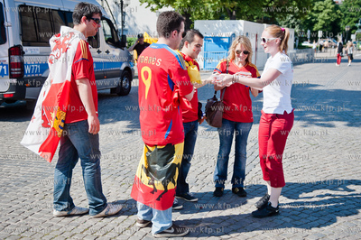 Gdansk. Kampania promujaca truskawke kaszubska. Akcja...