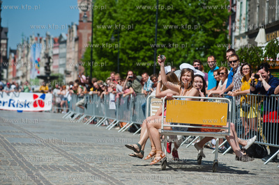 Gdansk. Dlugi Targ. Neptunalia. Wyscigi lozek szpitalnych.
18.05.2013
fot....