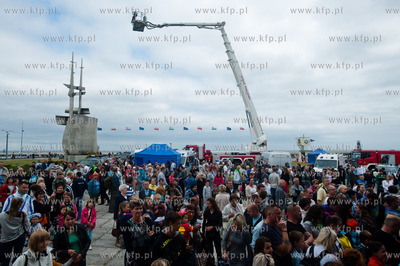Gdynia. Skwer Kosciuszki. Festyn i pokazy zorganizowany...