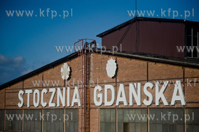 Stocznia Gdanska. Przekazanie wylaczonego z uzytku...