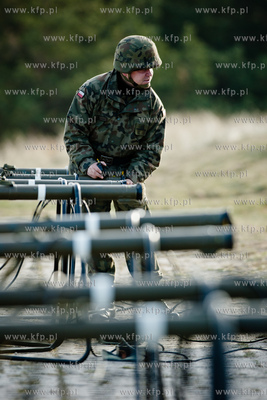 Centralny Poligon Sil Powietrznych w Ustce. Strzelanie...