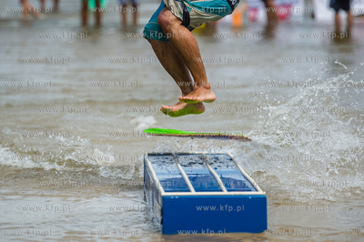 Gdańsk. Plaża Jelitkowo. Zawody Dakine Polish Skimboarding...
