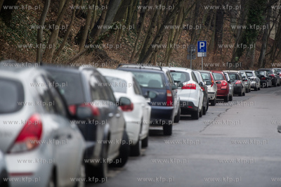 Sopot. Auta zaparkowane w strefie płatnego parkowania...