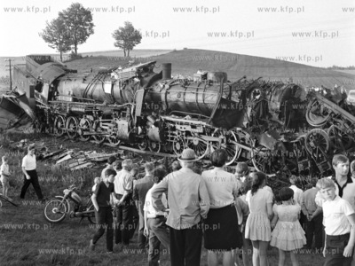 Tragiczna katastrofa kolejowa pod Koscierzyna. Jadacy...