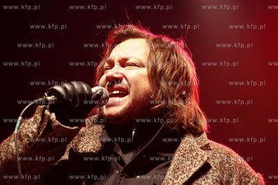 Kosciol sw. Trojcy w Gdansku.Mietek Szczesniak koleduje...