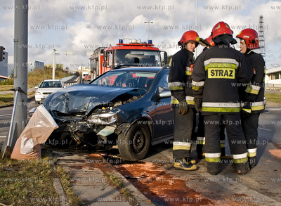 Wypadek na skrzyzowaniu ulic Rakoczego i Piekarniczej...