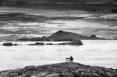 Norwegia , Lofoty, polnocna czesc kraju, NZ. ocean...