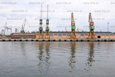 Port w Gdyni - Nabrzeze Indyjskie
28.04.2012
Fot....