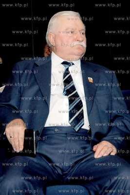 Prezydent Lech Walesa gosciem III Konferencji Zwiazku...