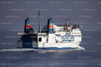 Polferries. Prom Wawel. 10.04.2015 fot. Piotr. B. Starenczak...