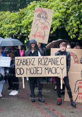 Starogard Gdański. Ogólnopolski czarny protest kobiet....