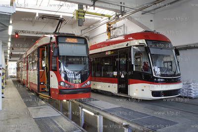 Zajezdnia Wrzeszcz. Nz. tramwaj d wag n8c i pesa jazz...