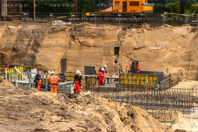 Budowa basenu przy skrzyżowaniu ulic Kościuszki z...