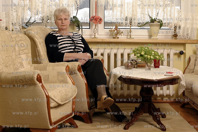 Krystyna Ostrzyniewska - jedna z wdow po marynarzach...